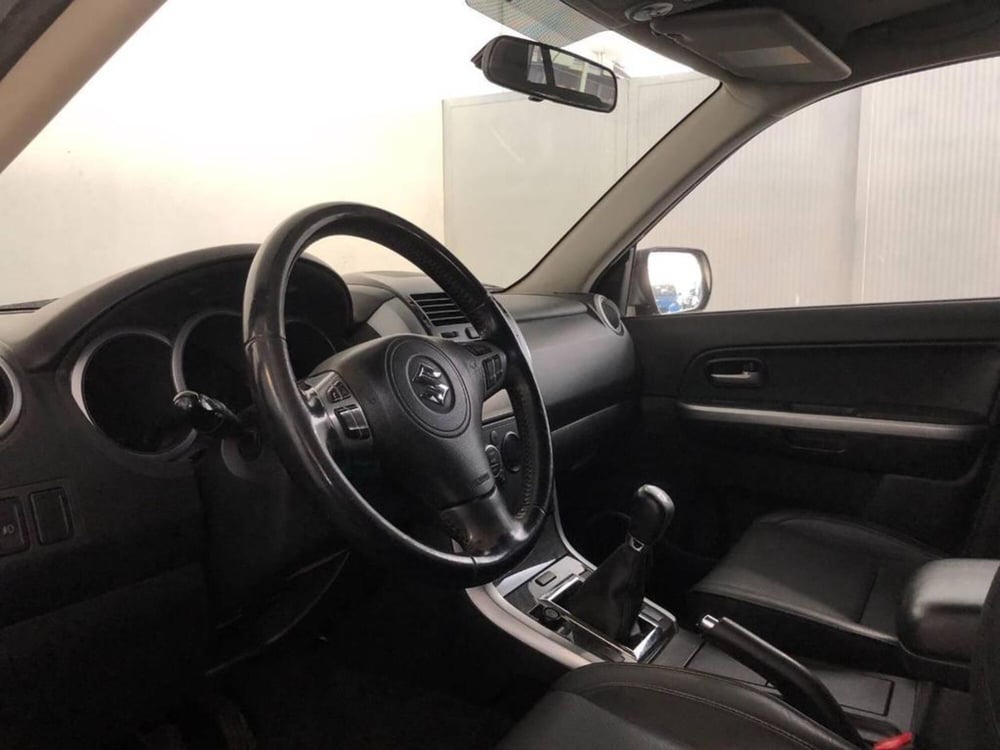 Suzuki Grand Vitara usata a Torino (14)