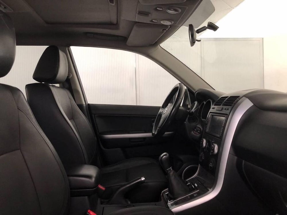 Suzuki Grand Vitara usata a Torino (7)
