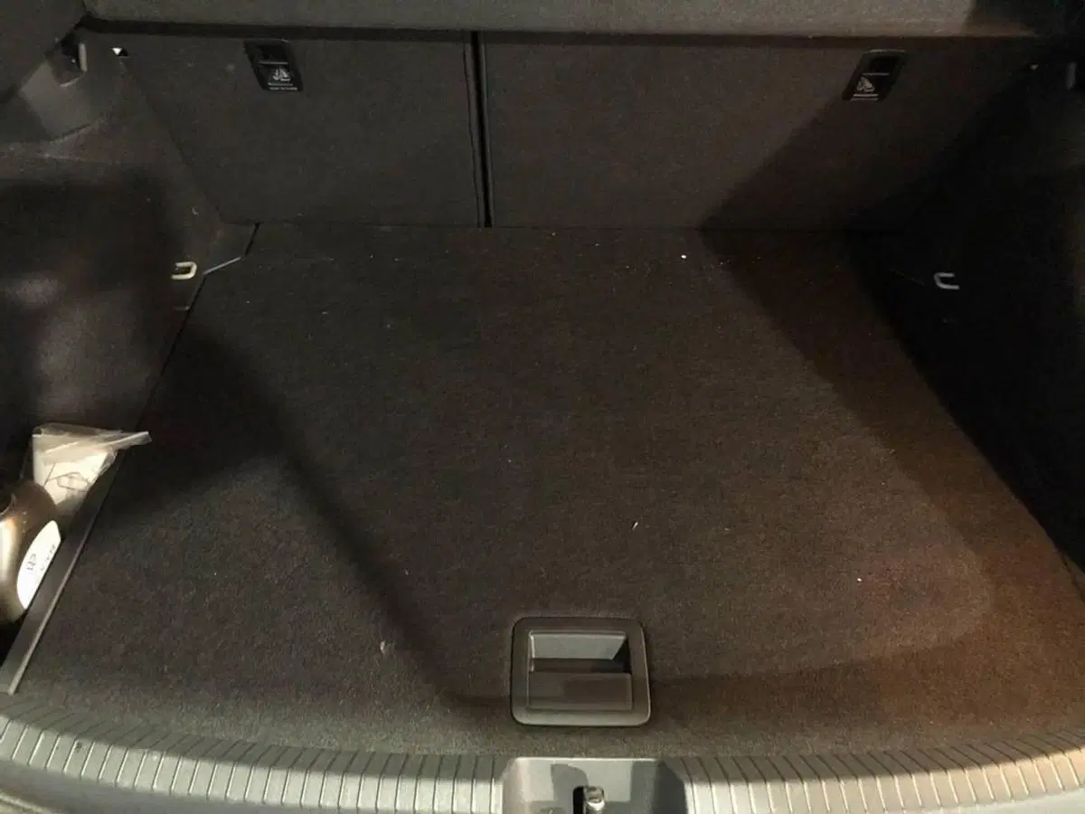 Volkswagen Taigo usata a Torino (13)