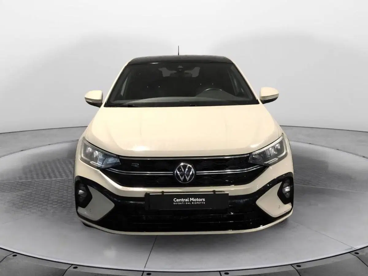 Volkswagen Taigo usata a Torino (2)