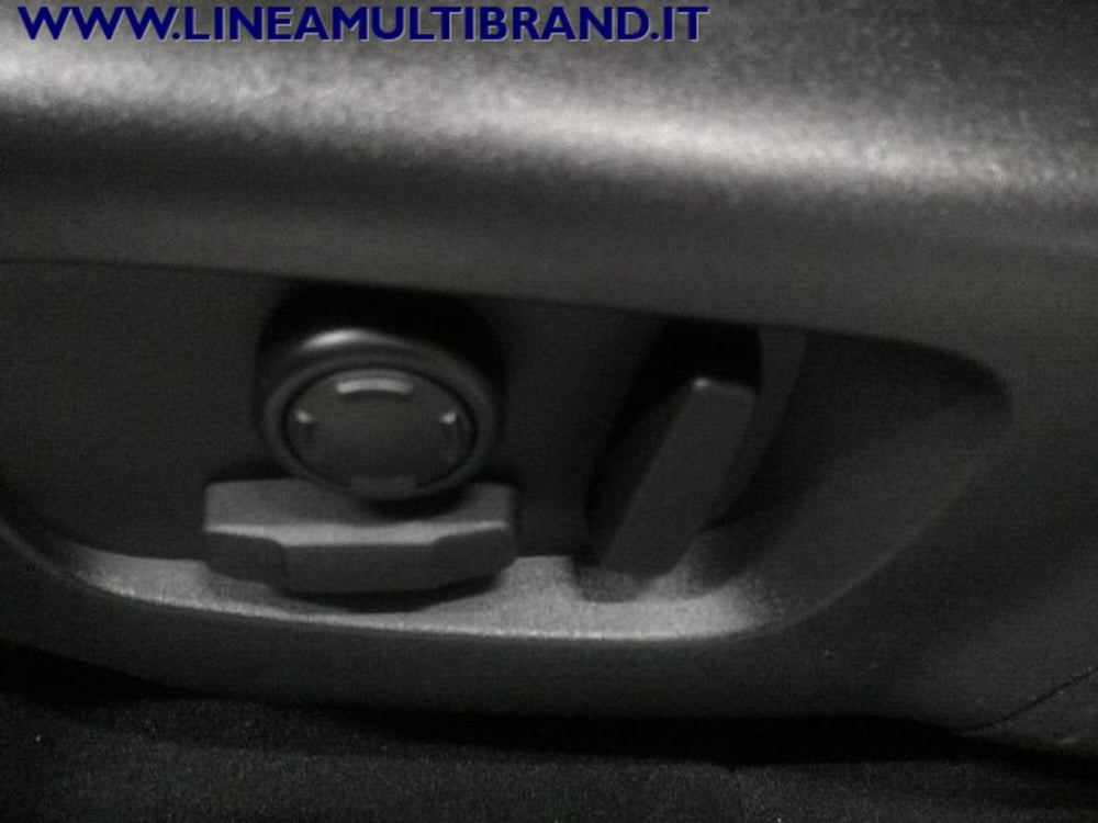 Land Rover Discovery Sport usata a Piacenza (12)