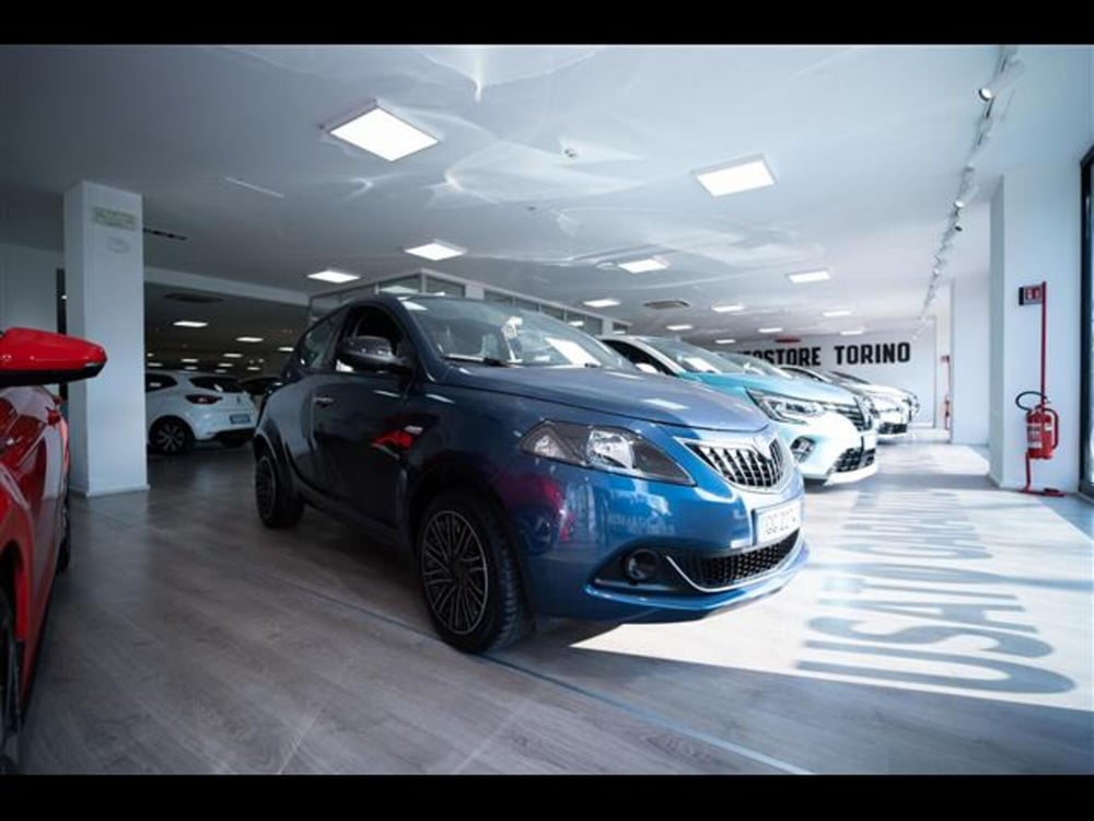 Lancia Ypsilon usata a Torino (12)