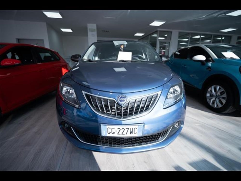 Lancia Ypsilon usata a Torino (13)