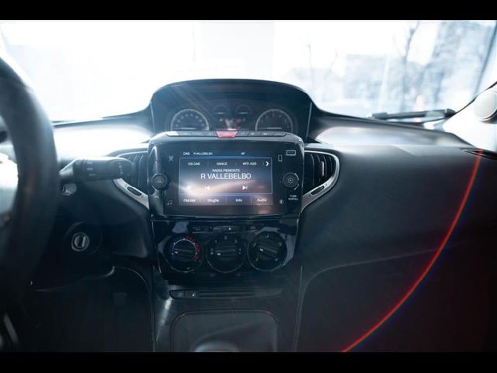 Lancia Ypsilon usata a Torino (3)