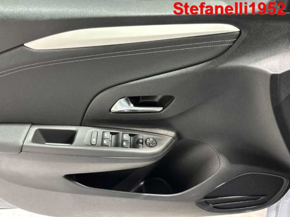 Opel Corsa nuova a Bologna (10)