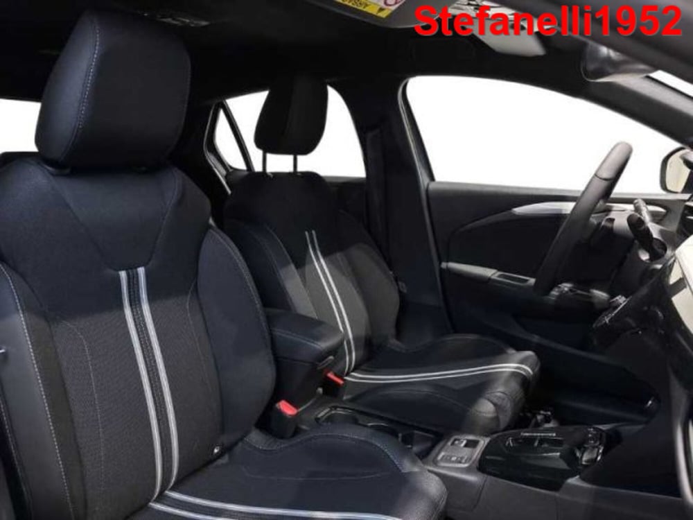 Opel Corsa nuova a Bologna (16)