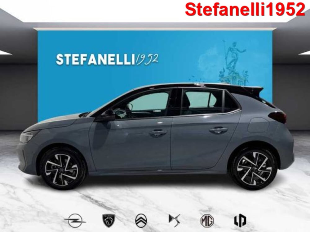 Opel Corsa nuova a Bologna (3)
