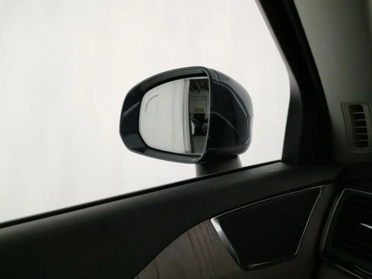 Volvo XC90 nuova a Modena (13)