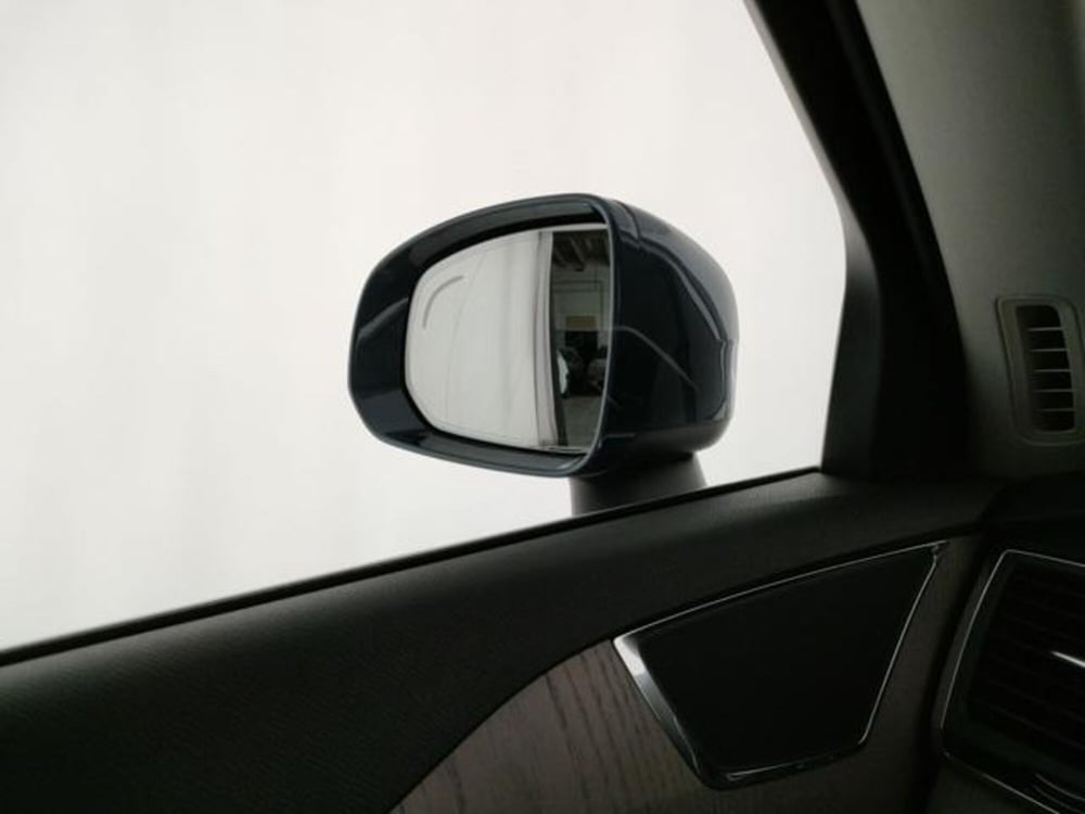 Volvo XC90 nuova a Modena (13)