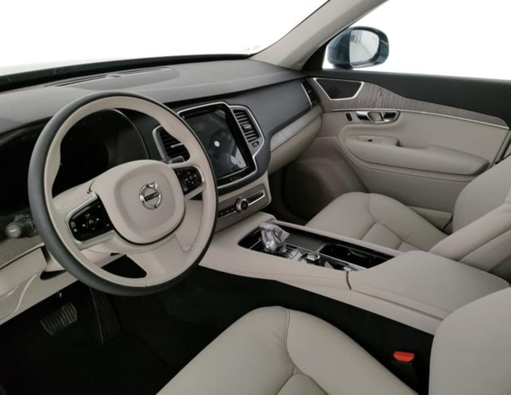 Volvo XC90 nuova a Modena (16)