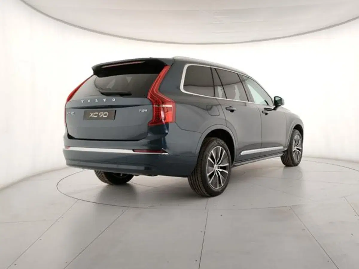 Volvo XC90 nuova a Modena (5)