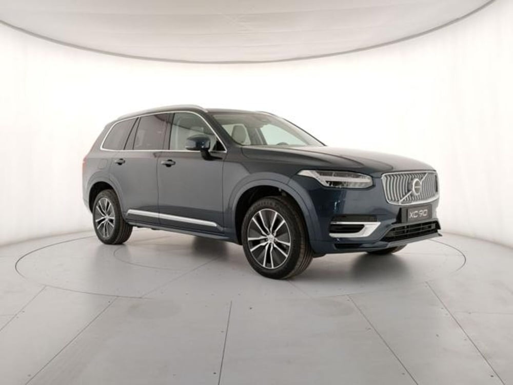 Volvo XC90 nuova a Modena (6)