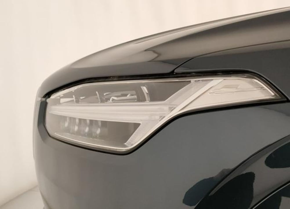 Volvo XC90 nuova a Modena (9)