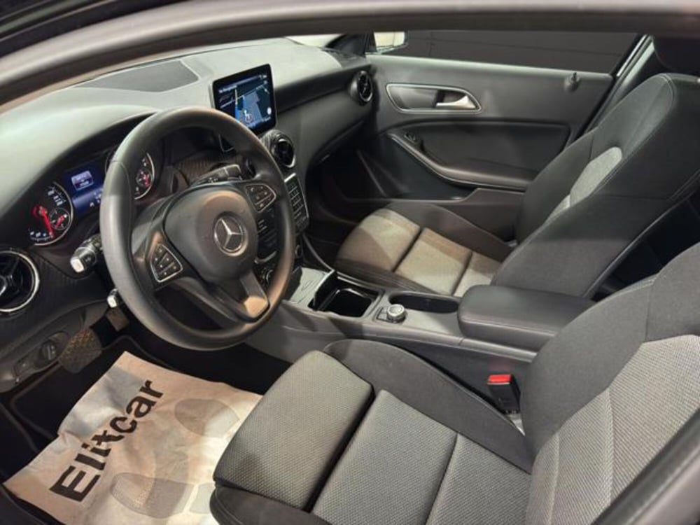 Mercedes-Benz GLA SUV usata a Milano (11)