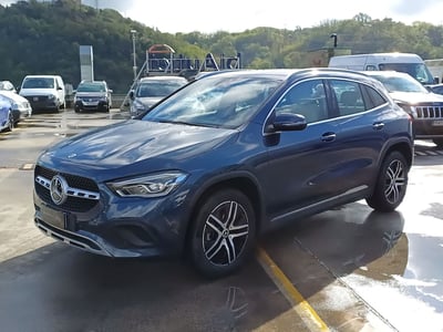 Mercedes-Benz GLA SUV 180 Automatic Sport Plus del 2022 usata