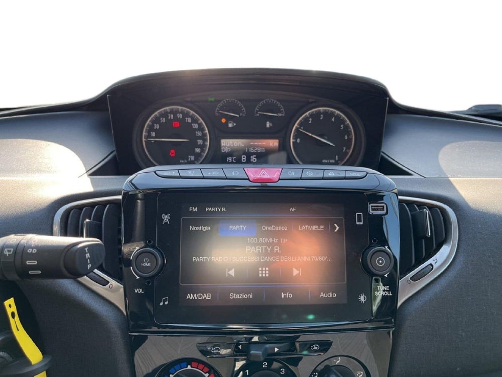 Lancia Ypsilon usata a Torino (13)