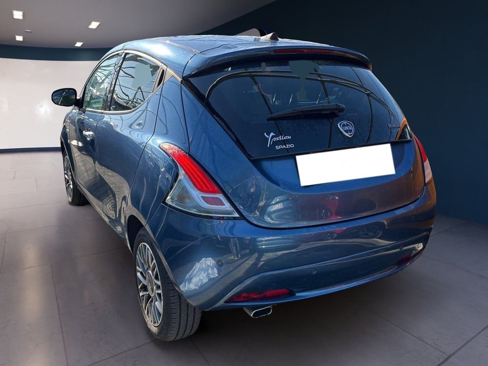 Lancia Ypsilon usata a Torino (4)