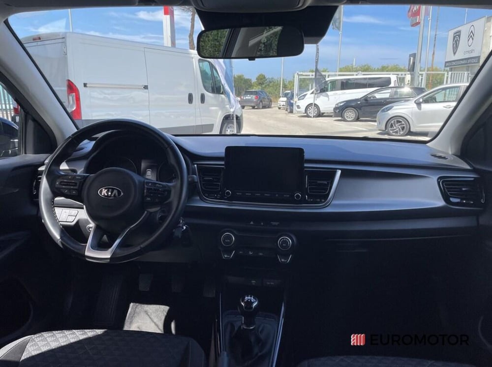 Kia Rio usata a Bari (12)