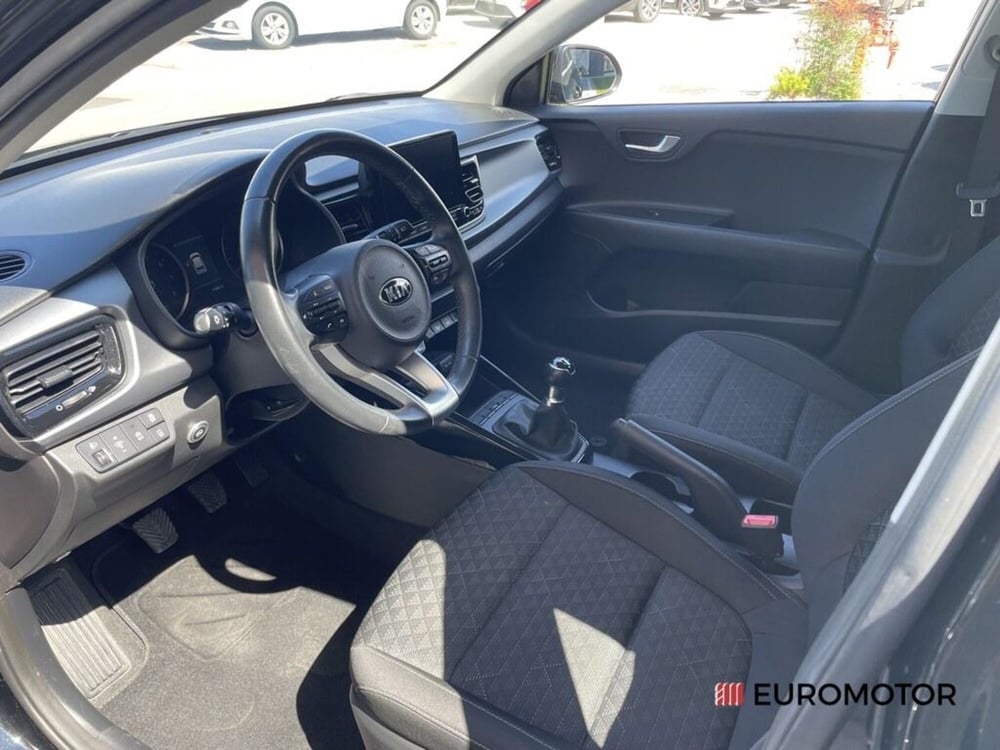 Kia Rio usata a Bari (9)