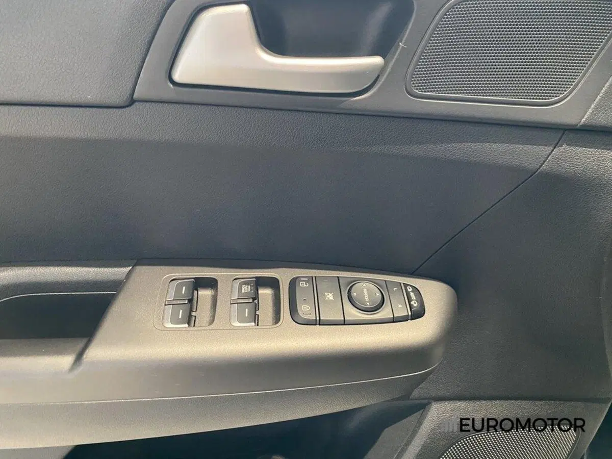 Kia Sportage usata a Bari (12)