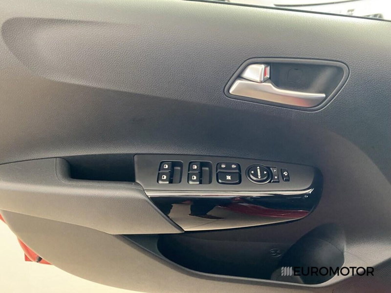 Kia Picanto nuova a Bari (12)