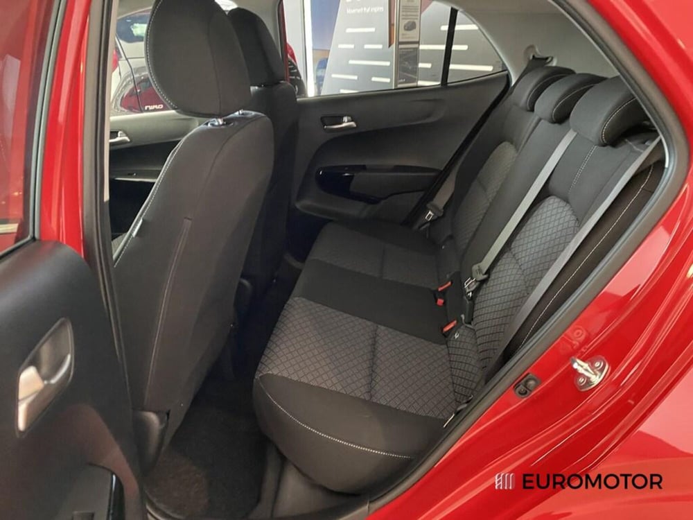 Kia Picanto nuova a Bari (15)