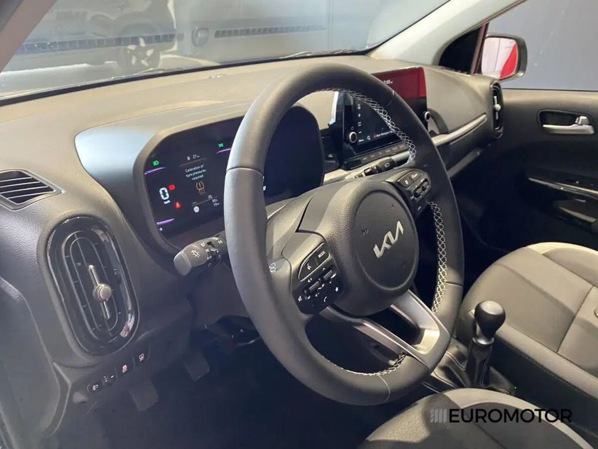 Kia Picanto nuova a Bari (12)