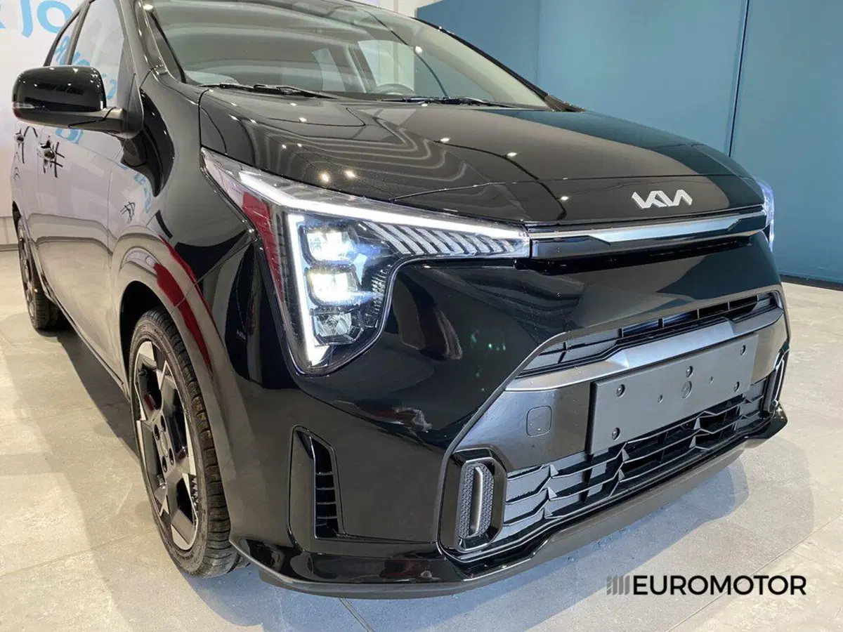 Kia Picanto nuova a Bari (4)