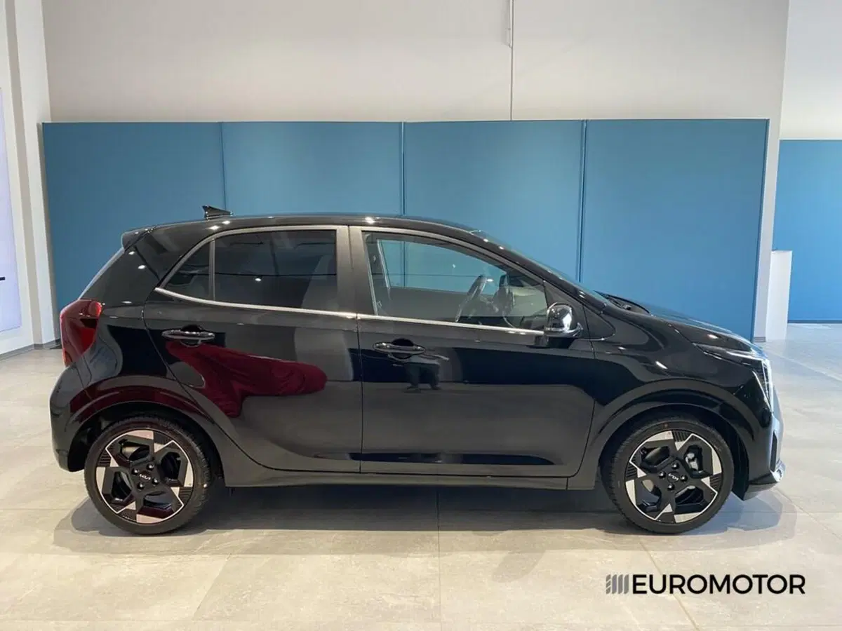 Kia Picanto nuova a Bari (6)