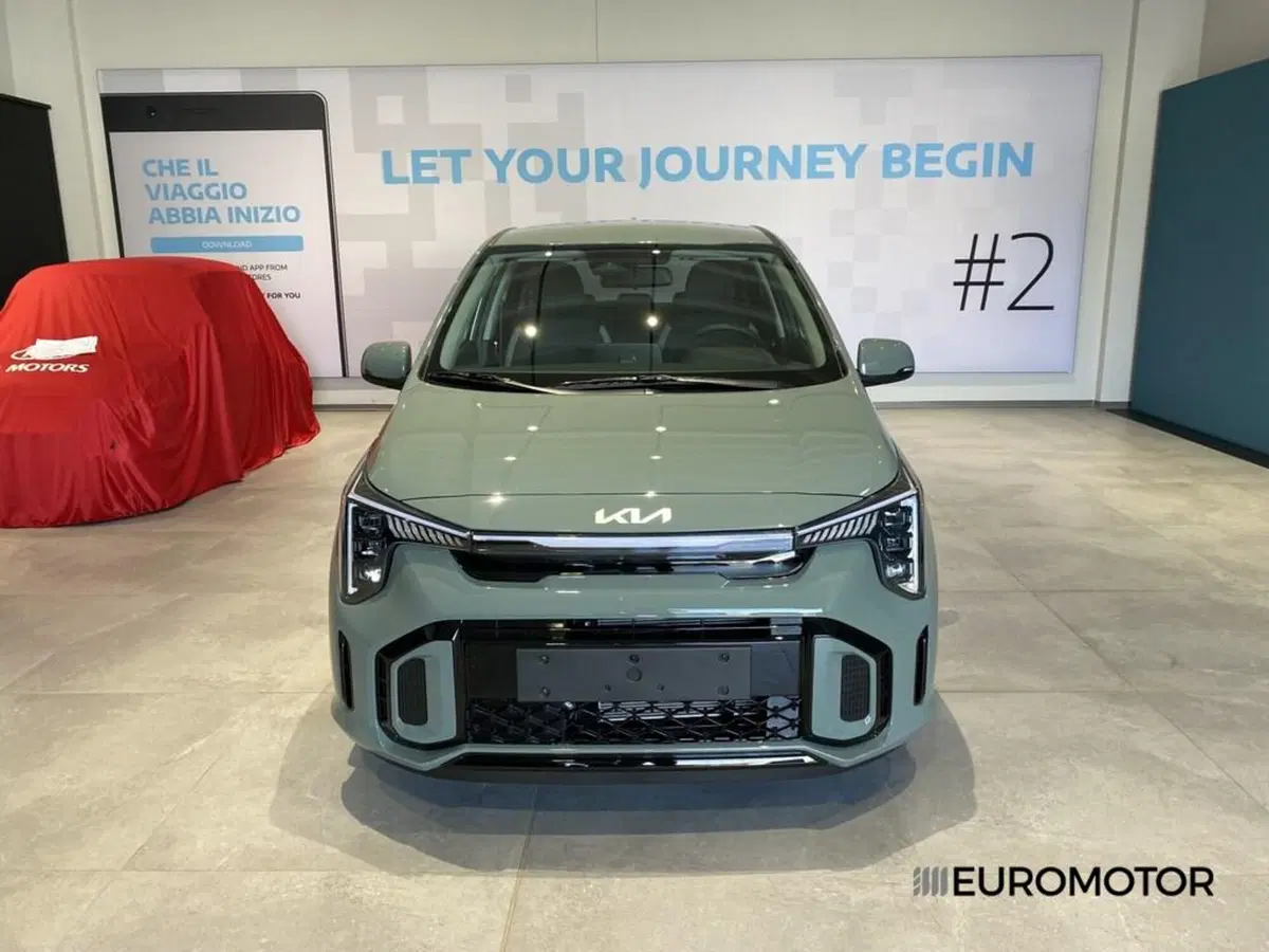 Kia Picanto nuova a Bari (2)