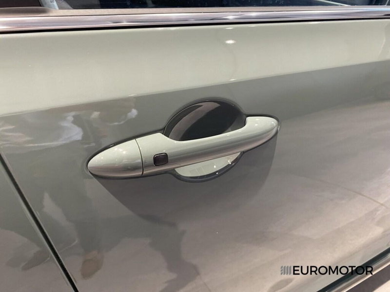 Kia Picanto nuova a Bari (7)