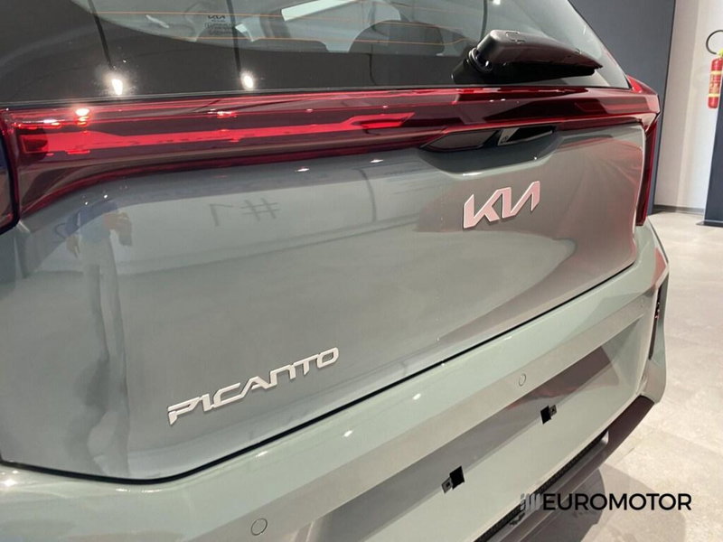 Kia Picanto nuova a Bari (10)