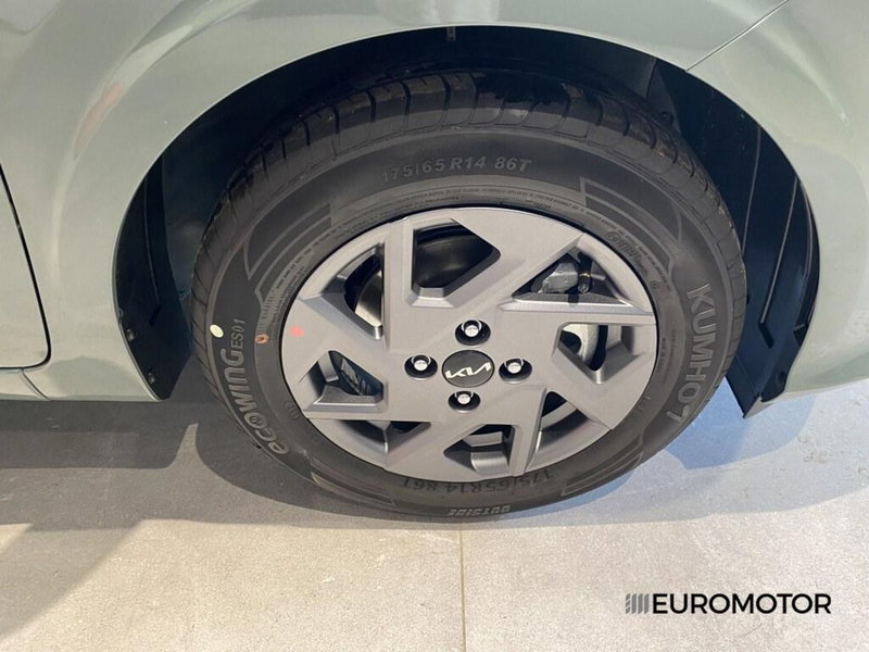 Kia Picanto nuova a Bari (4)