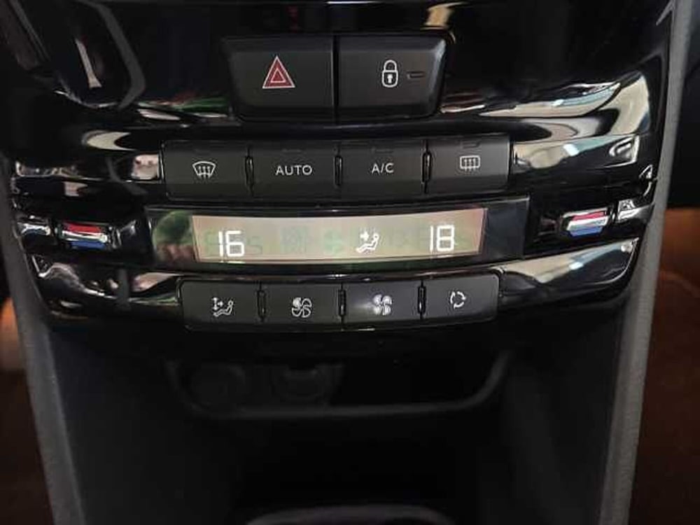 Peugeot 2008 usata a Siena (13)