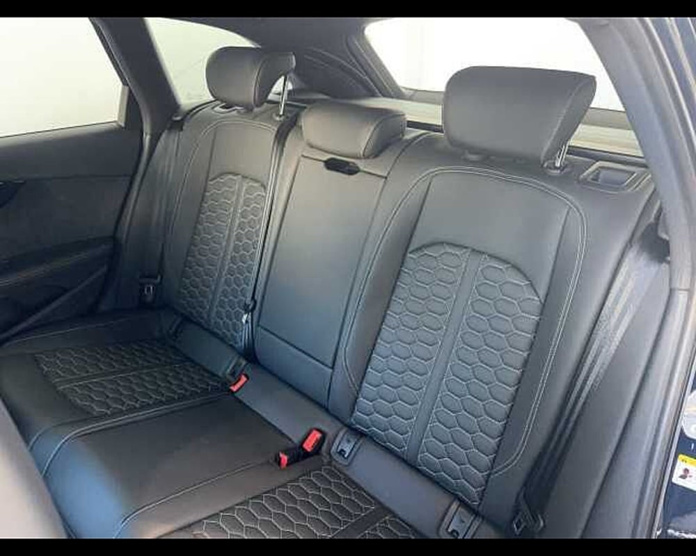 Audi RS 4 Avant nuova a Roma (13)