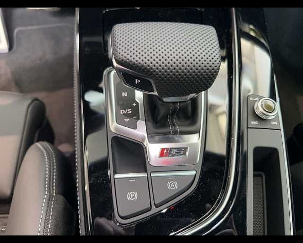 Audi RS 4 Avant nuova a Roma (14)