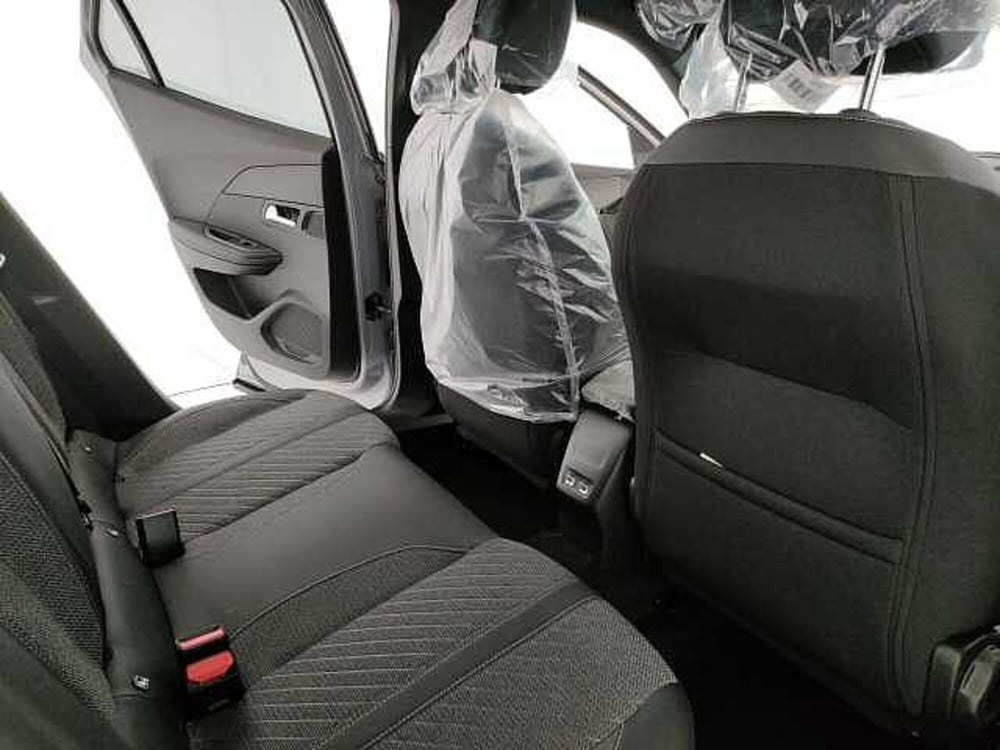 Peugeot 2008 nuova a Caserta (10)