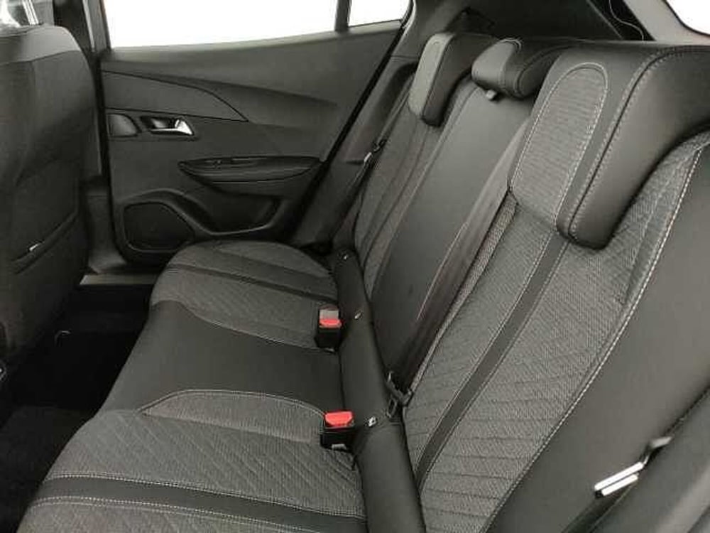 Peugeot 2008 nuova a Caserta (16)