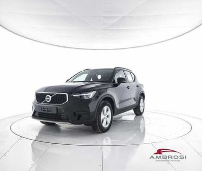 Volvo XC40 B3 automatico Essential nuova a Corciano