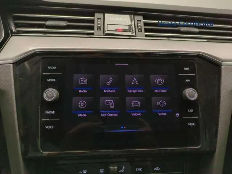 Volkswagen Passat Variant usata a Avellino (19)