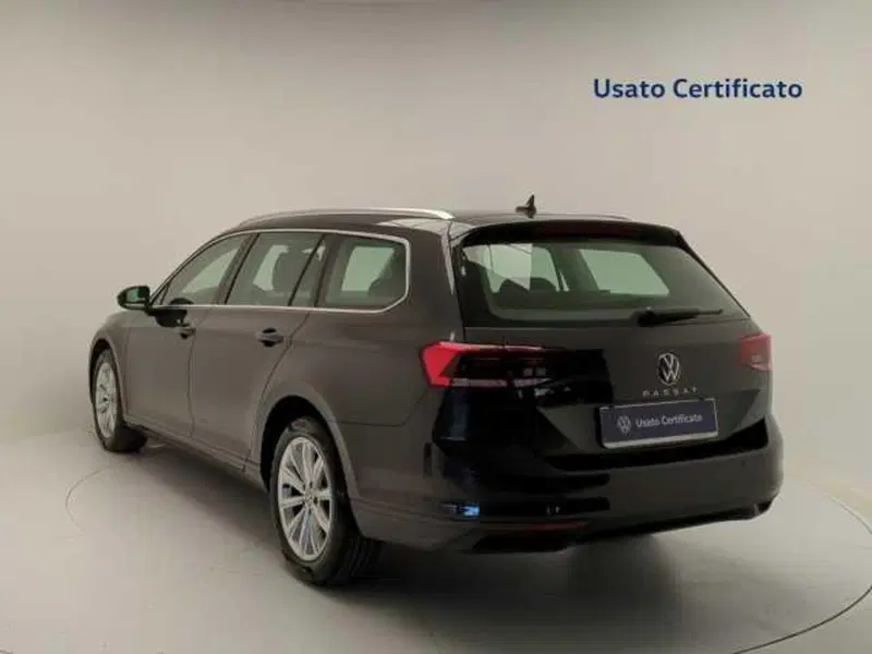 Volkswagen Passat Variant usata a Avellino (5)