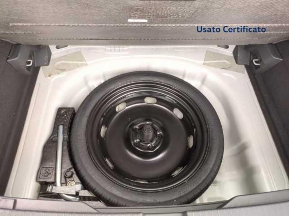 Volkswagen T-Roc usata a Avellino (13)