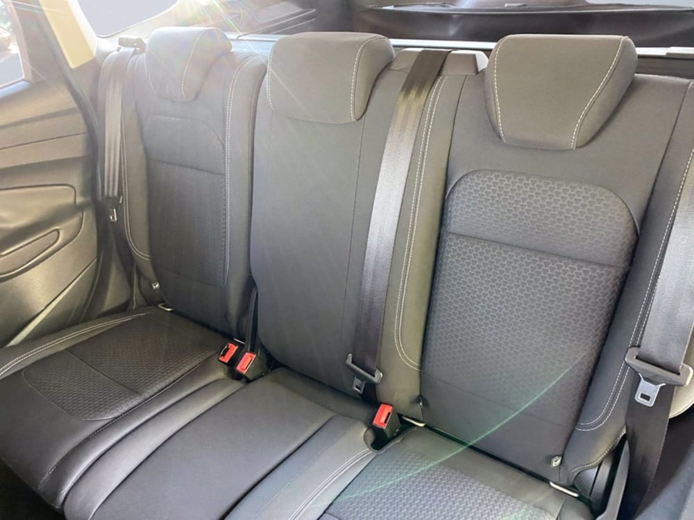 Ford Kuga usata a Milano (10)