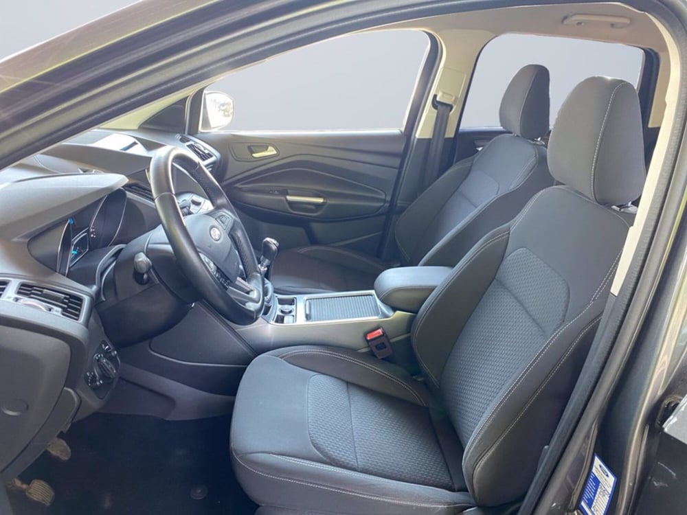Ford Kuga usata a Milano (9)