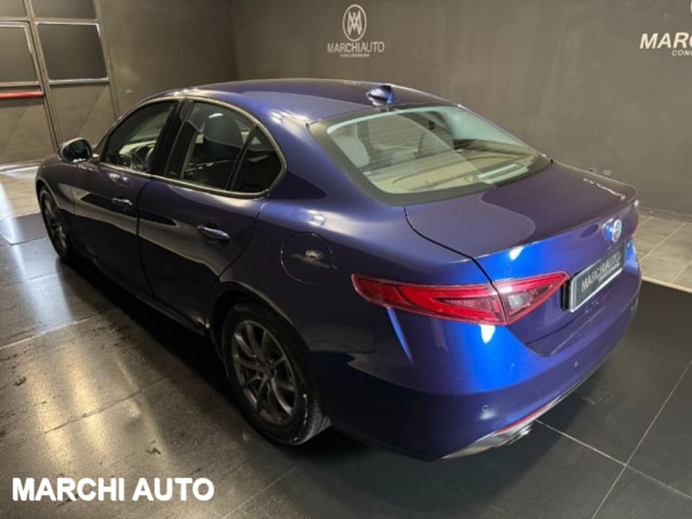 Alfa Romeo Giulia usata a Perugia (7)