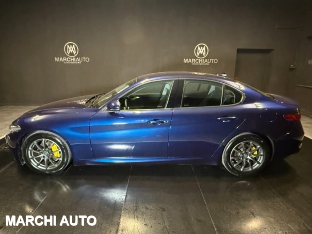 Alfa Romeo Giulia usata a Perugia (8)
