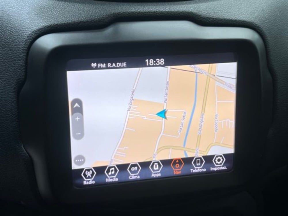 Jeep Renegade usata a Napoli (19)