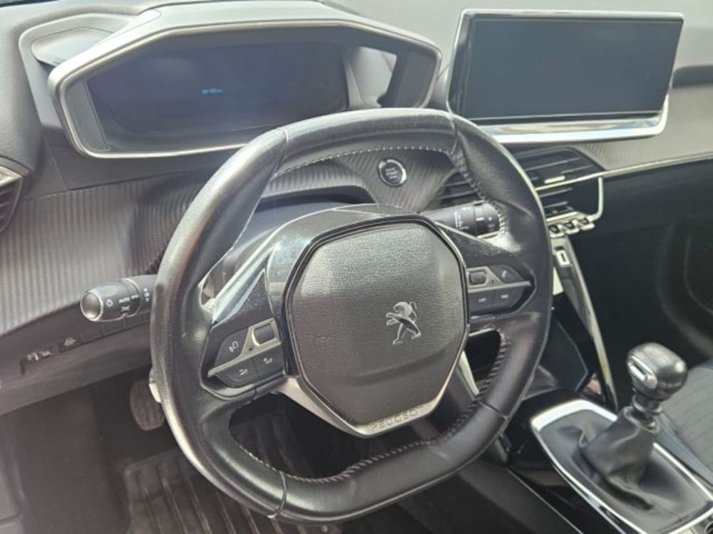 Peugeot 208 usata a Napoli (12)