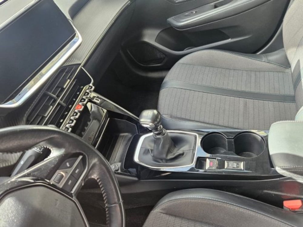 Peugeot 208 usata a Napoli (15)