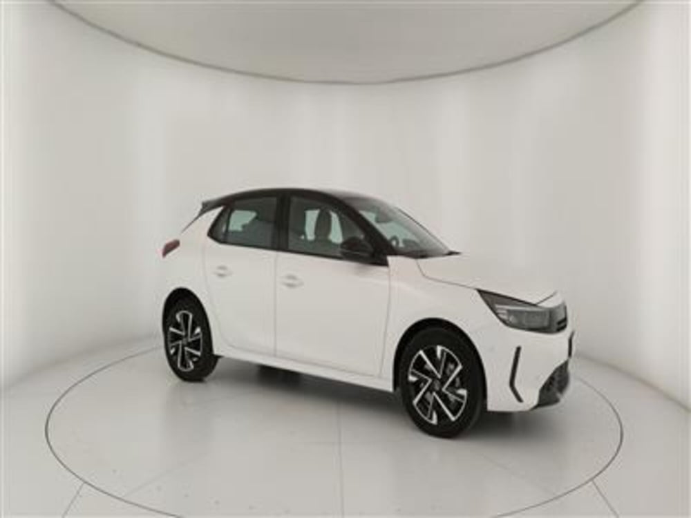Opel Corsa nuova a Bari (10)